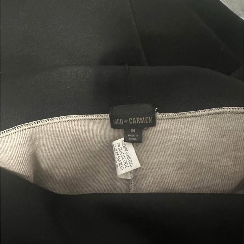 Coco + Carmen Black Women's Pants